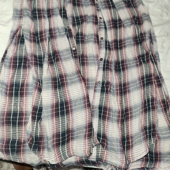 Plaid Long Button down shirt - Picture 3 of 3